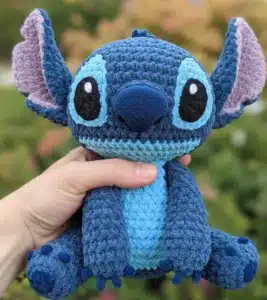 Plush Alien Amigurumi Crochet Pattern Finished Toy